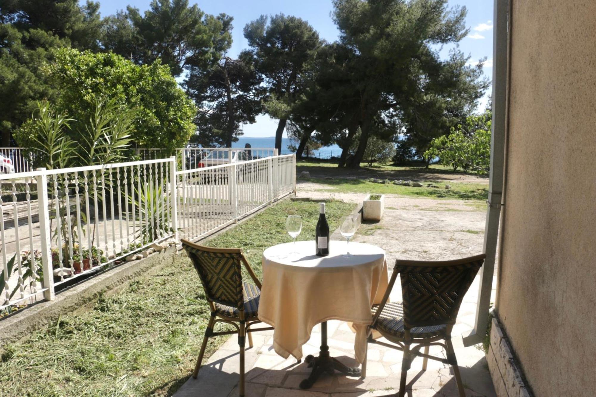 Beachfront Apartment Drazen, With Garden And Parking Spalato Esterno foto