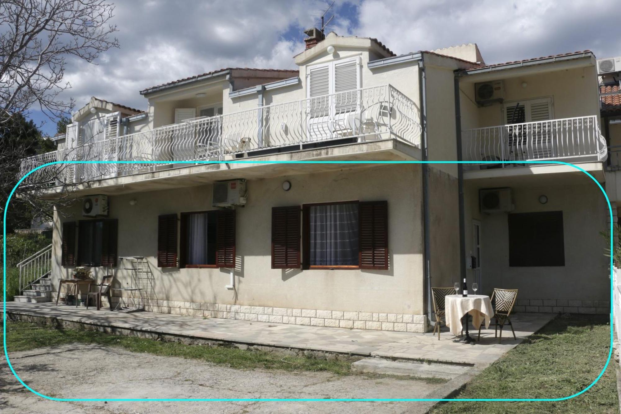 Beachfront Apartment Drazen, With Garden And Parking Spalato Esterno foto