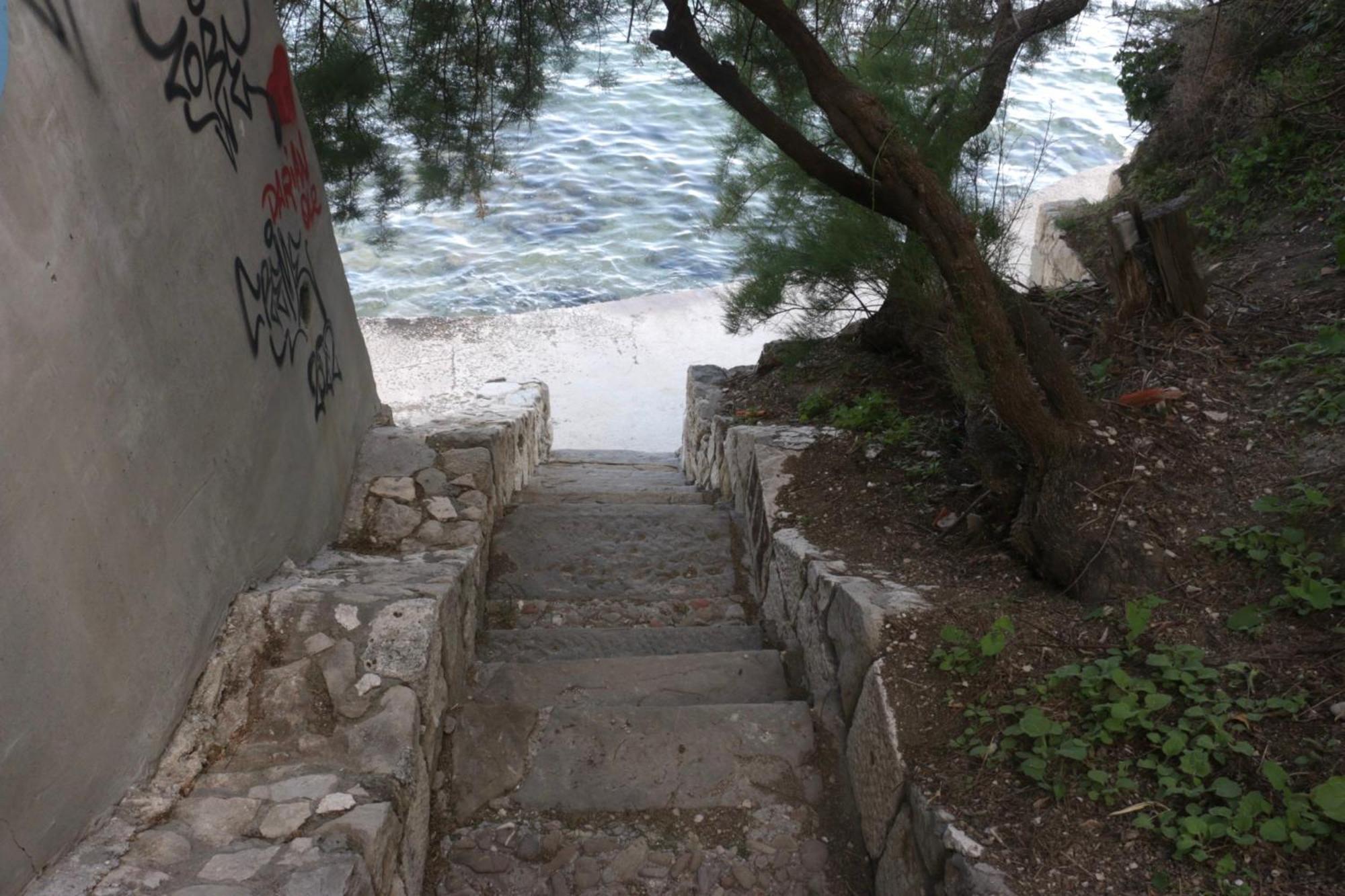 Beachfront Apartment Drazen, With Garden And Parking Spalato Esterno foto