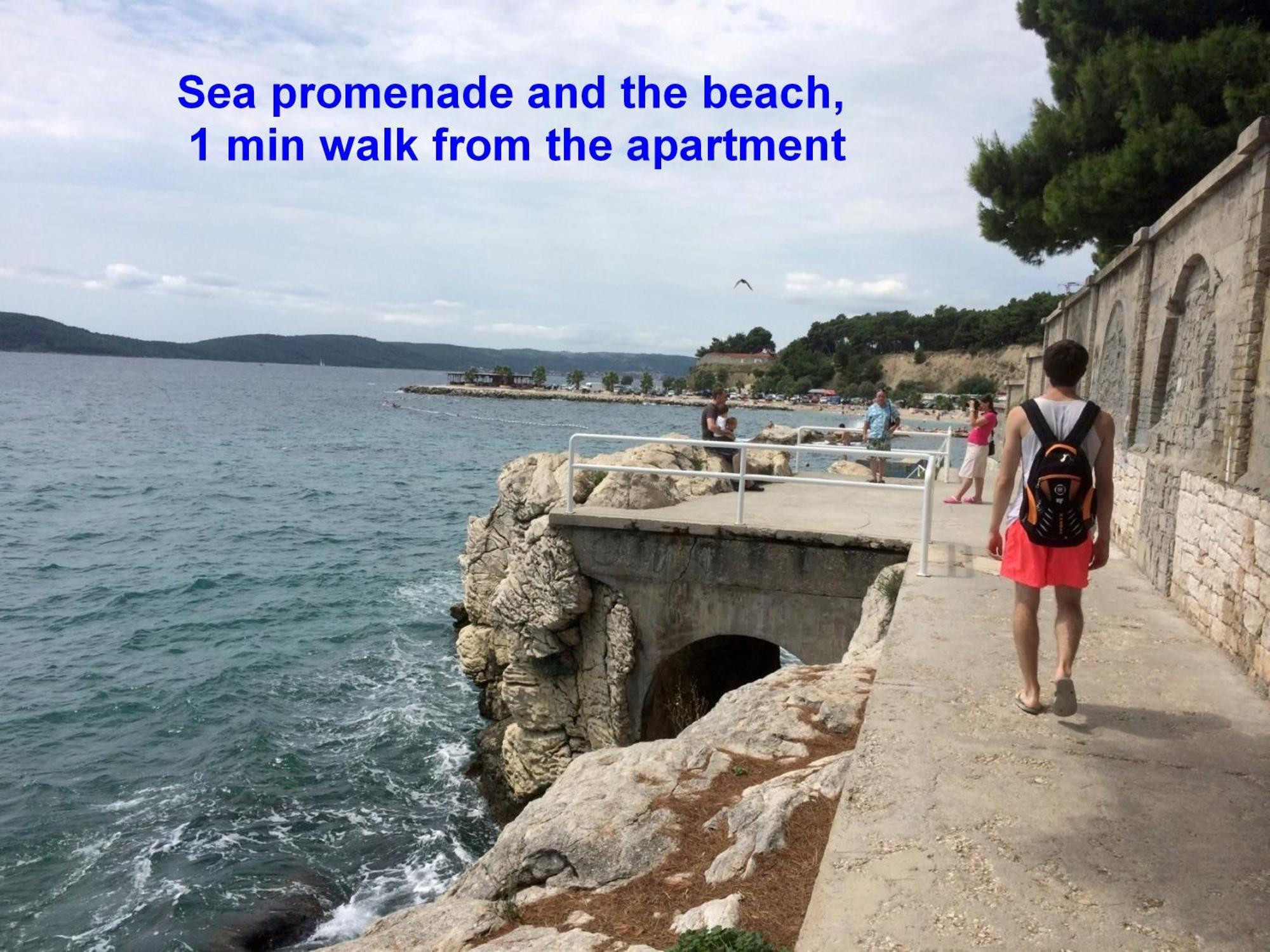 Beachfront Apartment Drazen, With Garden And Parking Spalato Esterno foto