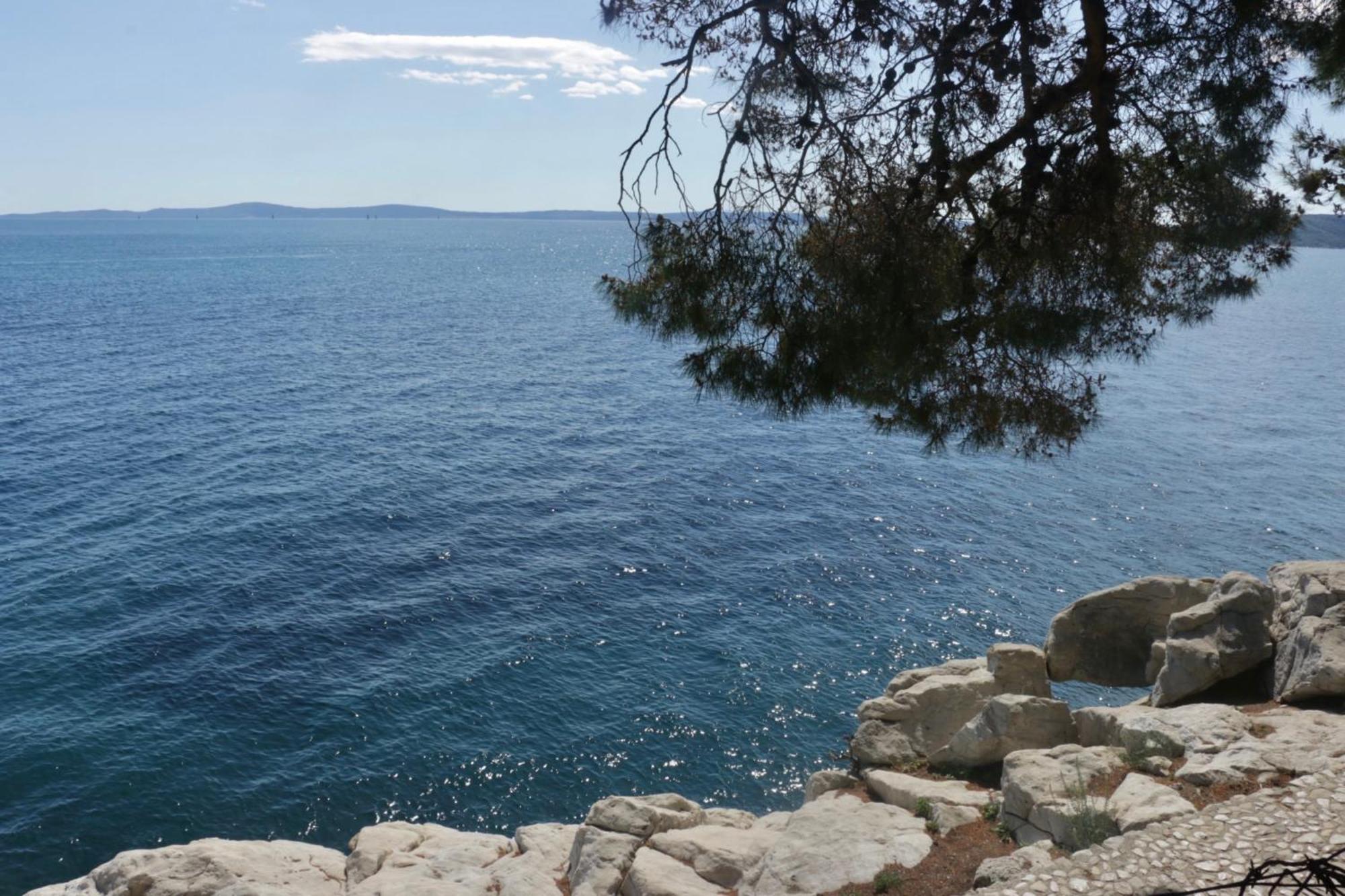 Beachfront Apartment Drazen, With Garden And Parking Spalato Esterno foto