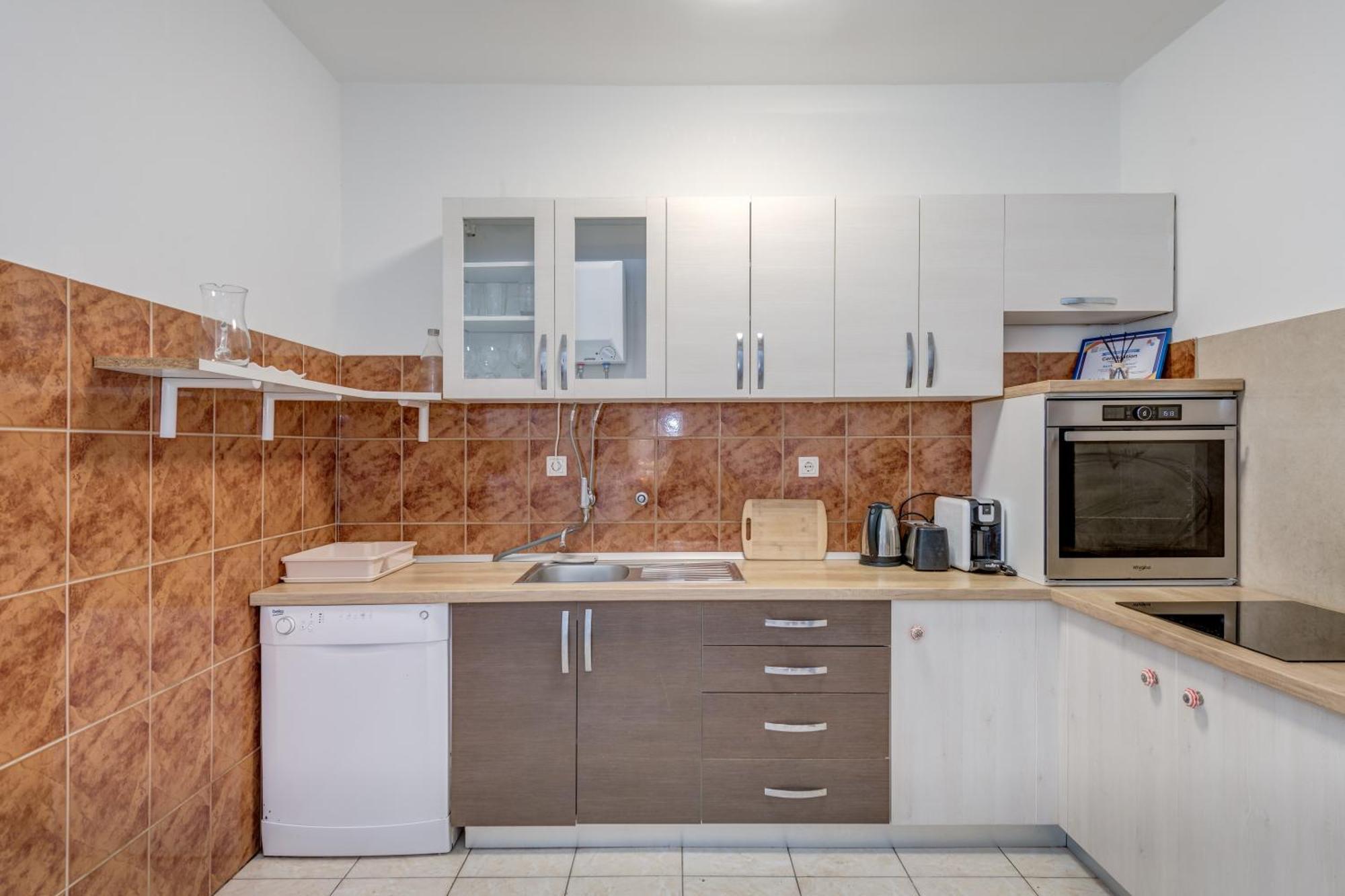 Beachfront Apartment Drazen, With Garden And Parking Spalato Esterno foto