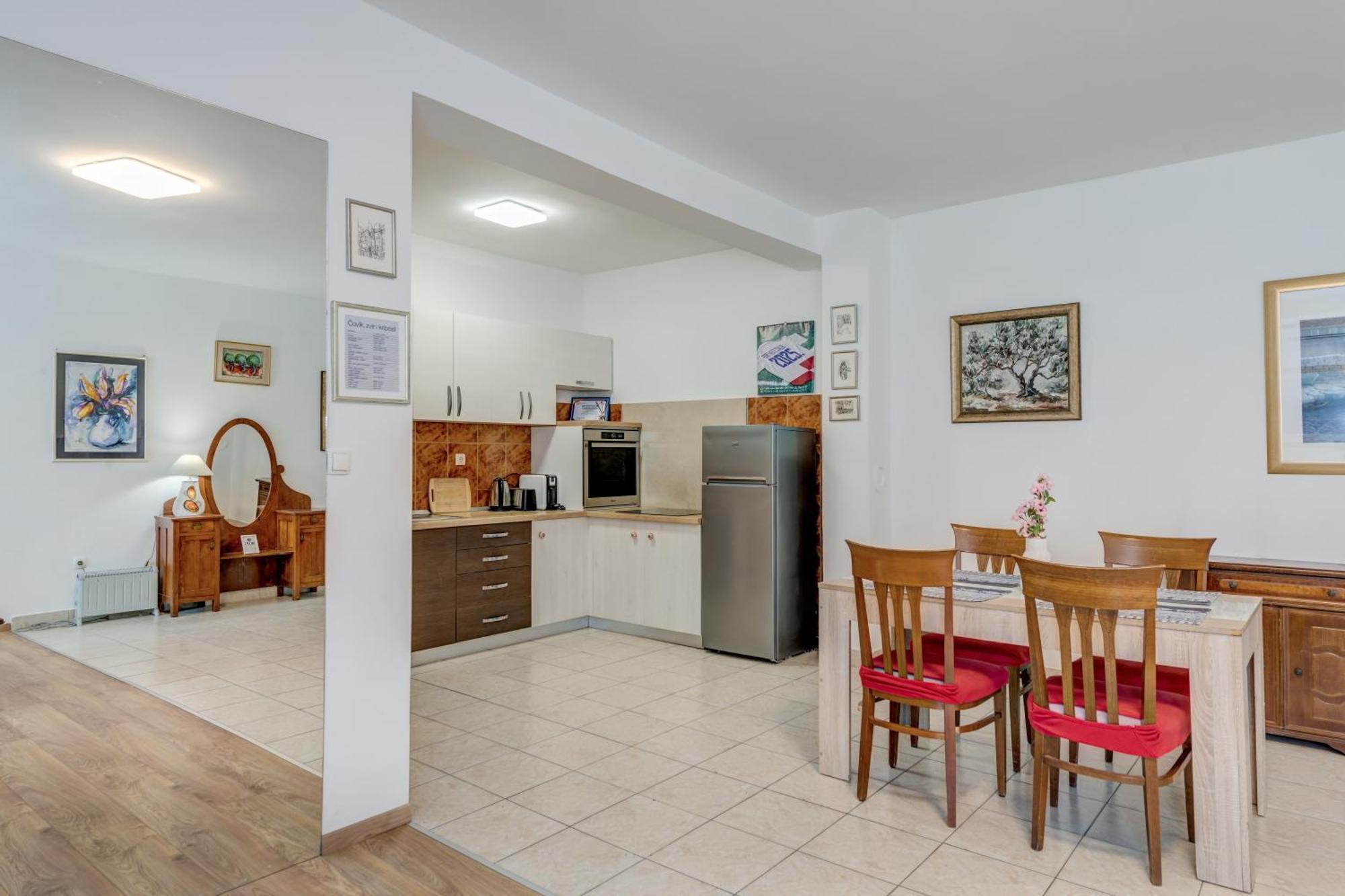 Beachfront Apartment Drazen, With Garden And Parking Spalato Esterno foto